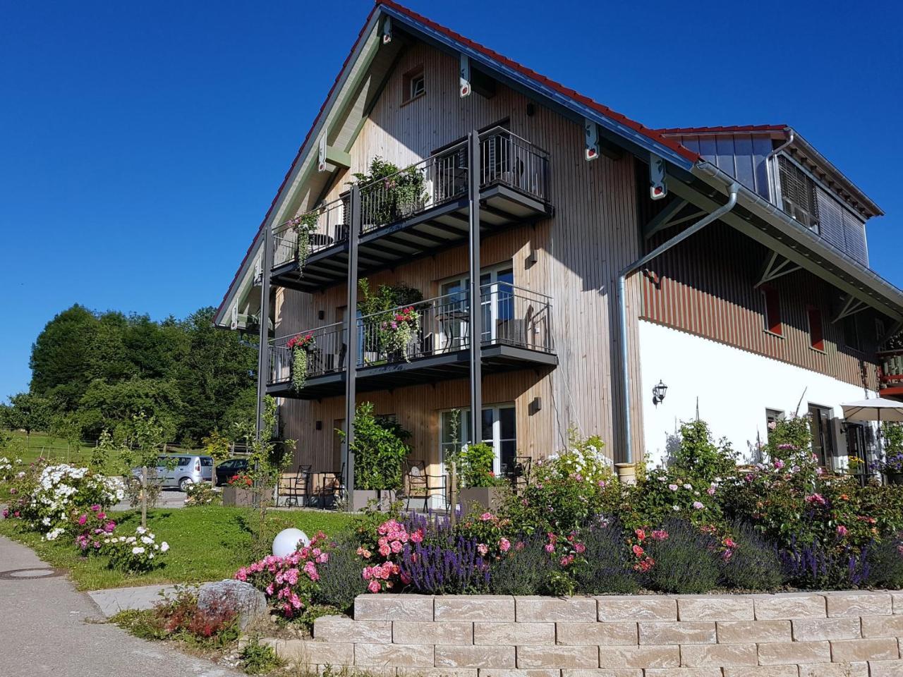 Landgut Apfelrose Hotel Friedrichshafen Exterior photo